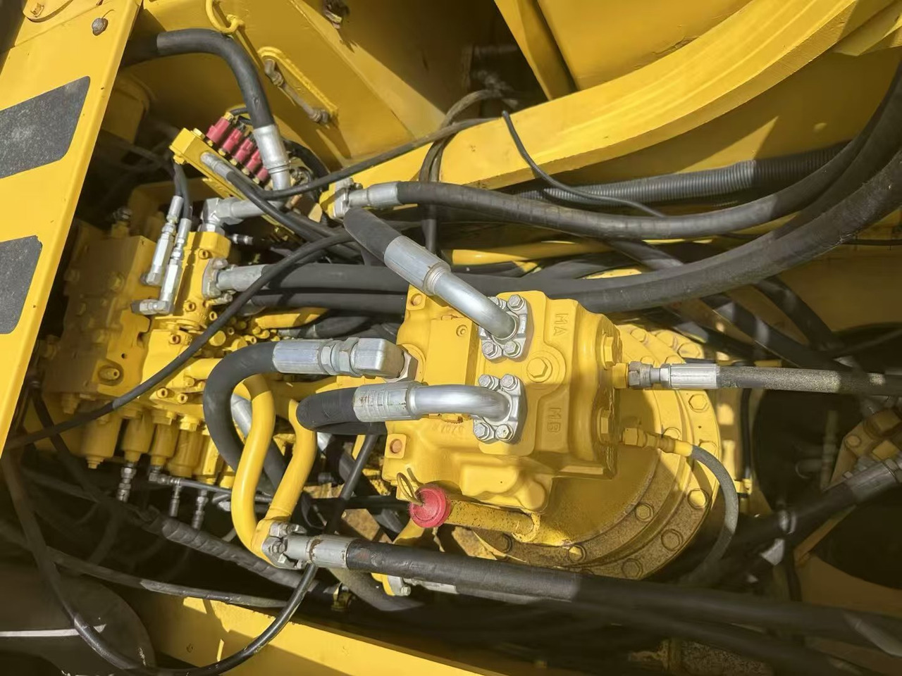 Lease a KOMATSU 350 KOMATSU 350: picture 6