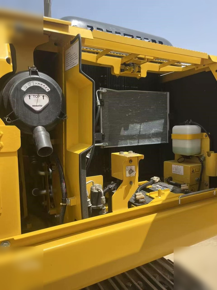 Crawler excavator KOMATSU PC160 LC-7: picture 12