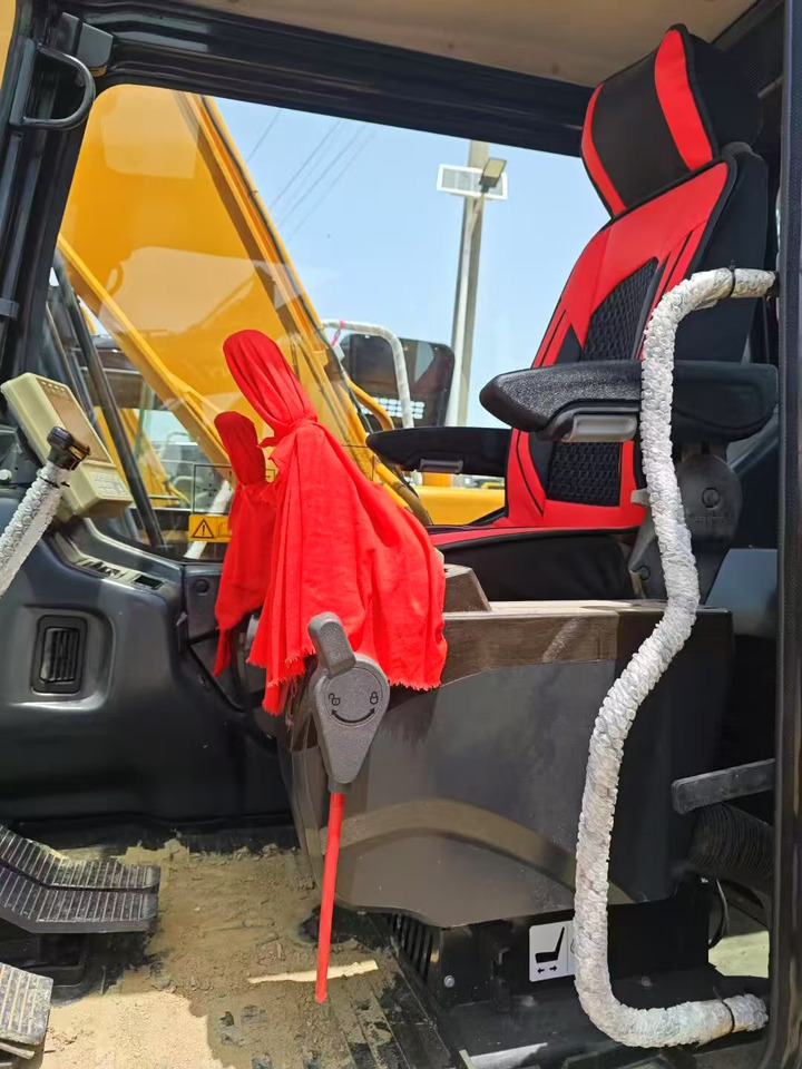 Crawler excavator SANY 155c: picture 10