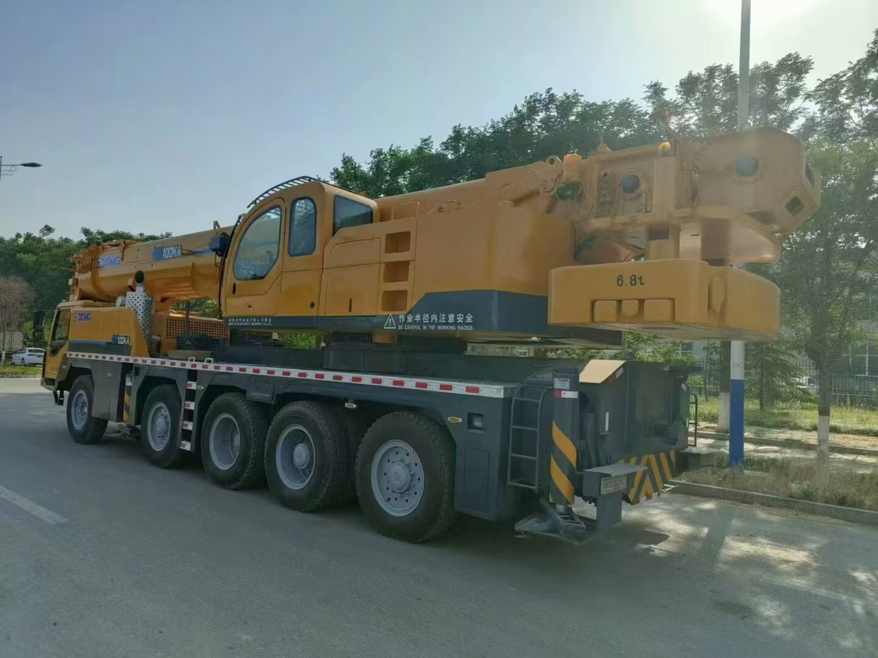 XCMG 100-ton - Mobile crane: picture 3 XCMG 100-ton - Mobile crane: picture 3