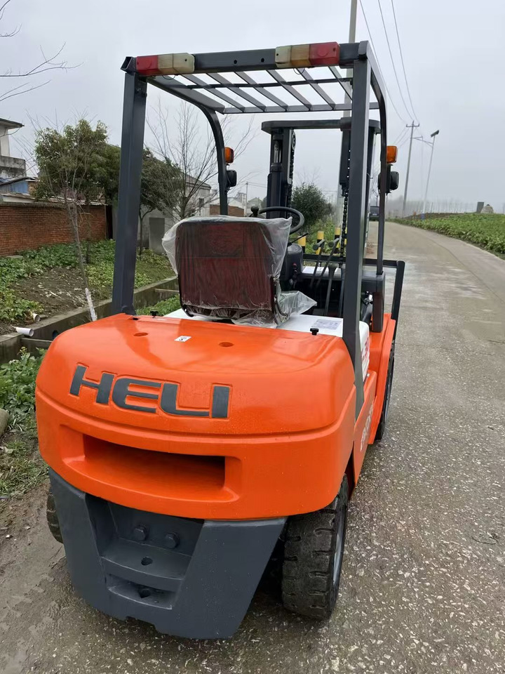 Heli 3-ton - Vertical mast lift: picture 5 Heli 3-ton - Vertical mast lift: picture 5