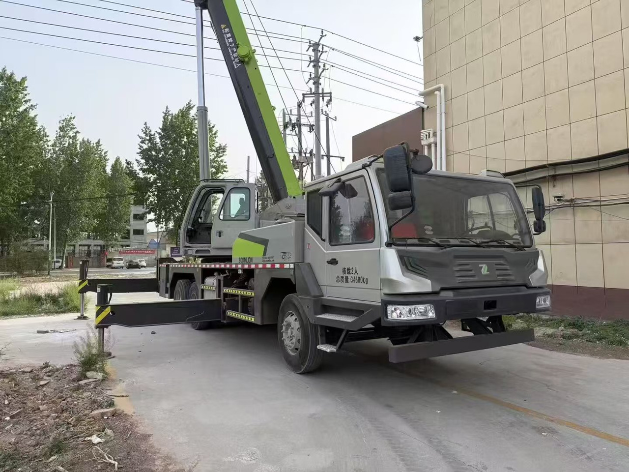 Zoomlion 35-ton - Mobile crane: picture 1 Zoomlion 35-ton - Mobile crane: picture 1