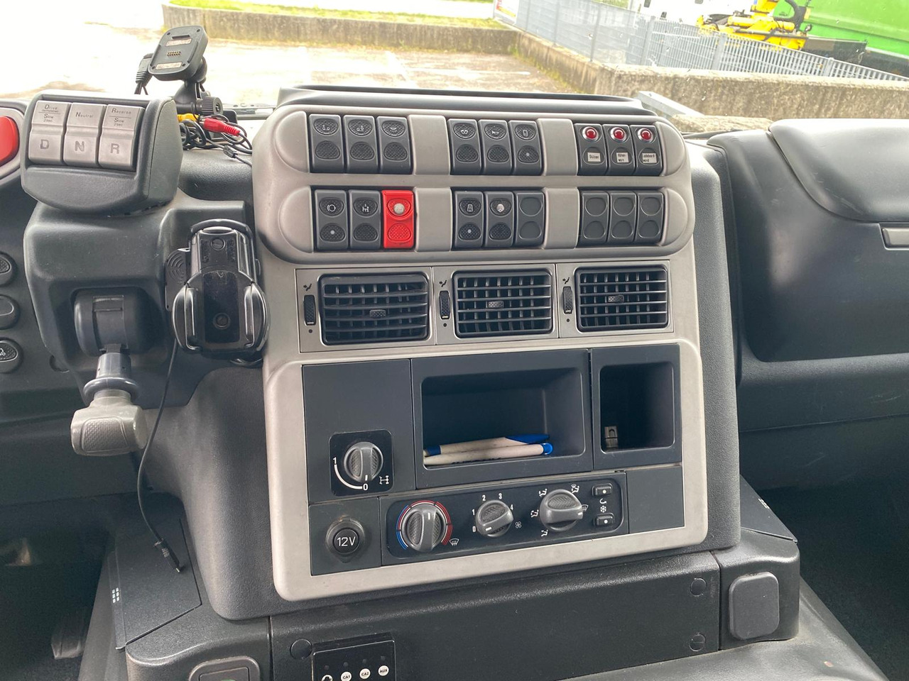 Lease a IVECO AT260S33 IVECO AT260S33: picture 9