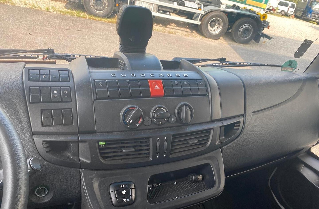 IVECO EUROCARGO 75E19 EURO 6 2018 - Curtainsider truck: picture 5 IVECO EUROCARGO 75E19 EURO 6 2018 - Curtainsider truck: picture 5