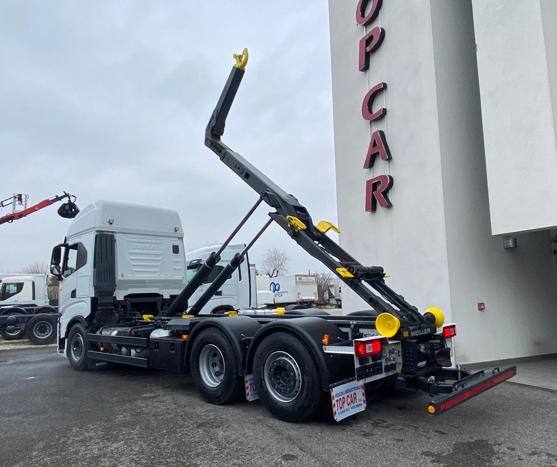 IVECO S-WAY AS260S48 - Hook lift truck: picture 3 IVECO S-WAY AS260S48 - Hook lift truck: picture 3