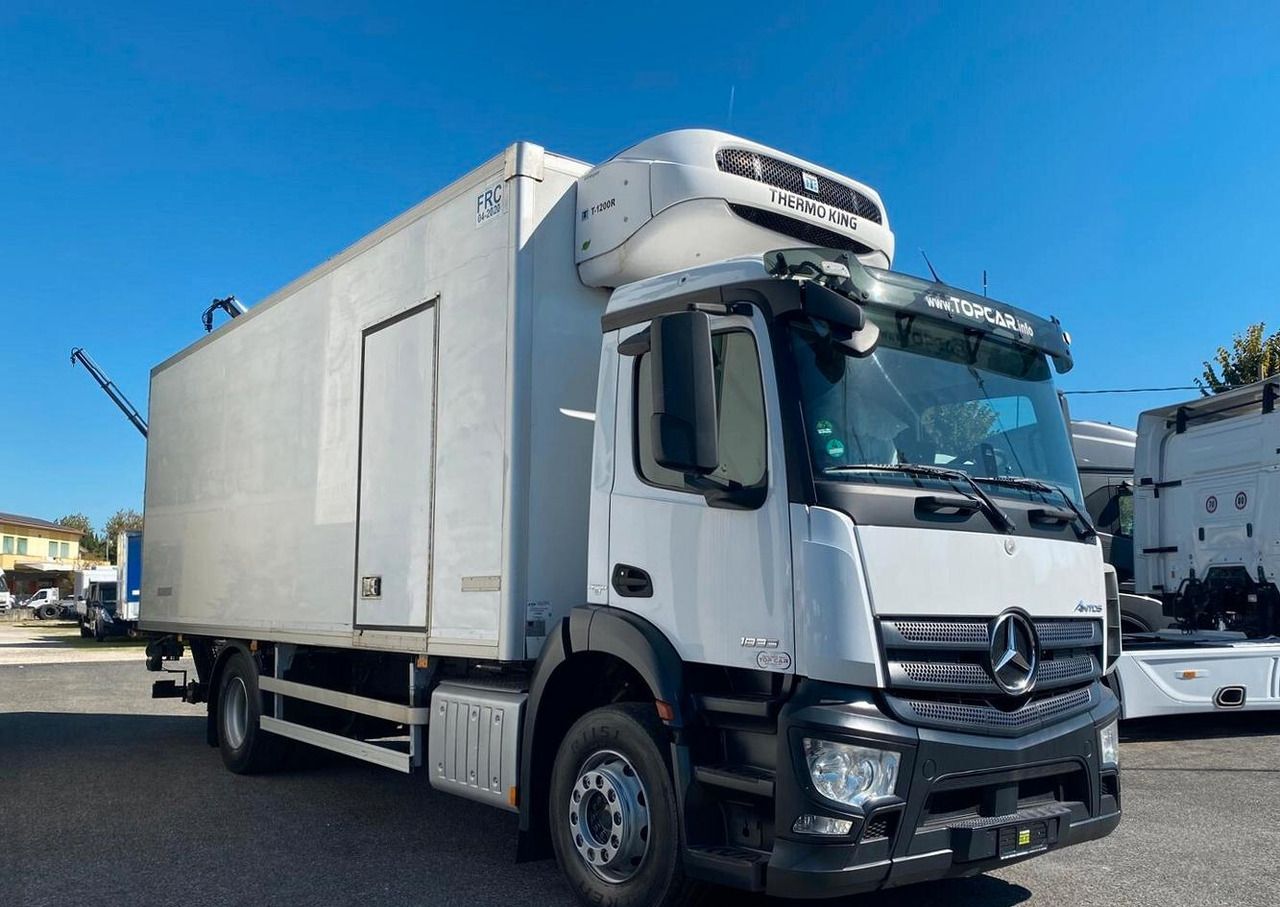 MERCEDES ANTOS 18.33 - Refrigerator truck: picture 4 MERCEDES ANTOS 18.33 - Refrigerator truck: picture 4