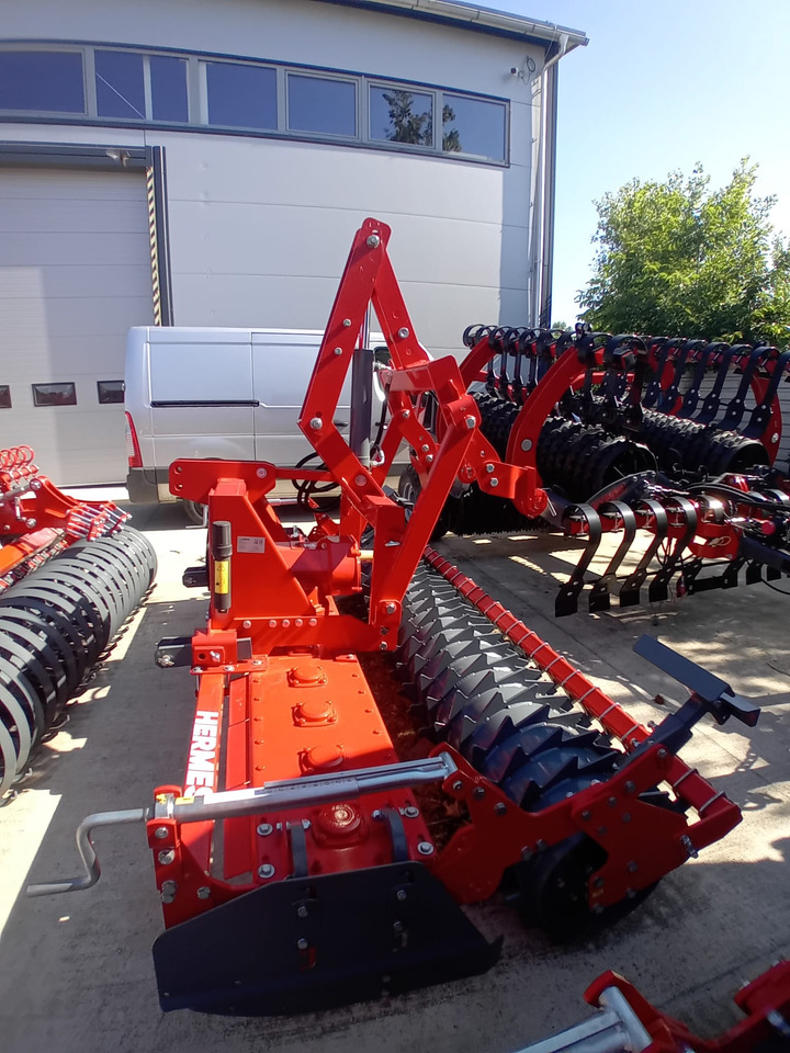 UNIA HERMES 3 - Power harrow: picture 2 UNIA HERMES 3 - Power harrow: picture 2