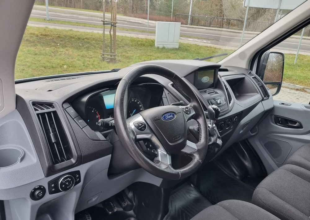 Lease a  Ford Transit Ford Transit: picture 14