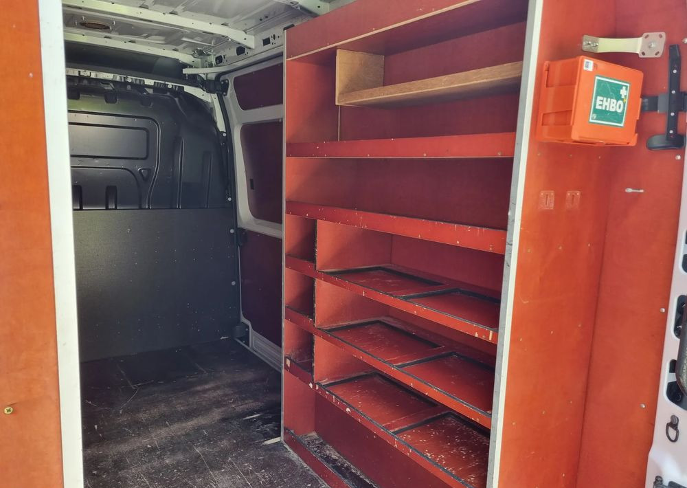 Panel van Opel Movano: picture 20