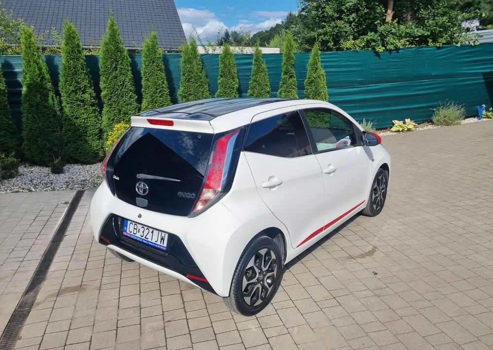 Toyota Aygo 1.0 VVT-i Sprint EU6 - Car: picture 5 Toyota Aygo 1.0 VVT-i Sprint EU6 - Car: picture 5