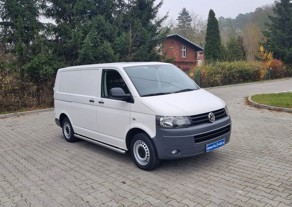 Volkswagen Transporter - Small van: picture 2 Volkswagen Transporter - Small van: picture 2