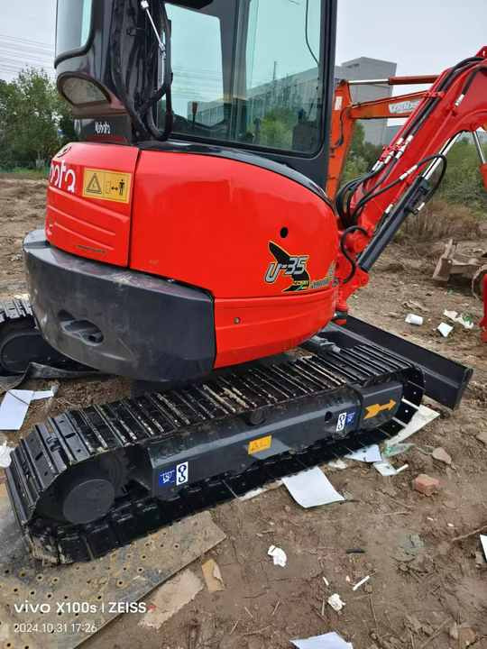 3TONS Good Quality Used Kubota U35 Hydraulic Excavator Used U25 U35 Mini Mxcavator Used Small Digger Kubota U35 - Mini excavator: picture 4 3TONS Good Quality Used Kubota U35 Hydraulic Excavator Used U25 U35 Mini Mxcavator Used Small Digger Kubota U35 - Mini excavator: picture 4
