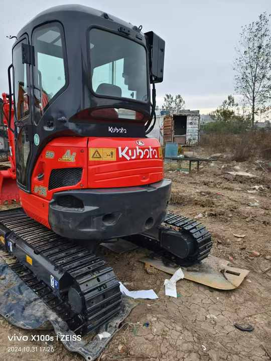 3TONS Good Quality Used Kubota U35 Hydraulic Excavator Used U25 U35 Mini Mxcavator Used Small Digger Kubota U35 - Mini excavator: picture 5 3TONS Good Quality Used Kubota U35 Hydraulic Excavator Used U25 U35 Mini Mxcavator Used Small Digger Kubota U35 - Mini excavator: picture 5