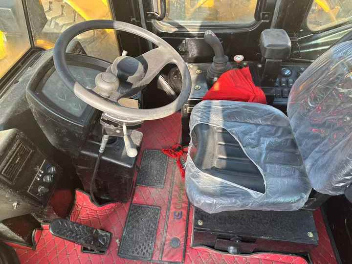 90% New CAT 950h Used Wheel Loader, Powerful, Low Price, and Very Good Quality - Wheel loader: picture 3 90% New CAT 950h Used Wheel Loader, Powerful, Low Price, and Very Good Quality - Wheel loader: picture 3