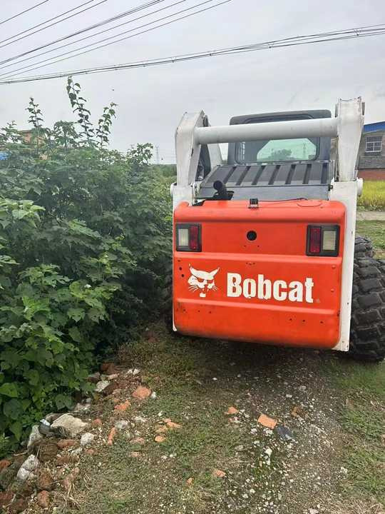 BOBCAT Brand Skid Loader S300 Used Machine Hot Sale - Wheel loader: picture 5 BOBCAT Brand Skid Loader S300 Used Machine Hot Sale - Wheel loader: picture 5