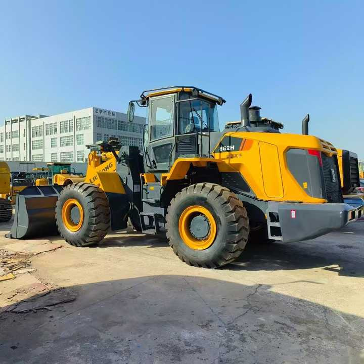 Best China Brand Used Liugong Clg862 6 Tons Front Wheel Loader Clg862h 856h Loaders with Good Condition Cheap Price for Sale - Wheel loader: picture 3 Best China Brand Used Liugong Clg862 6 Tons Front Wheel Loader Clg862h 856h Loaders with Good Condition Cheap Price for Sale - Wheel loader: picture 3