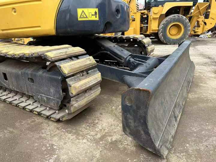 Best Quality Komatsu PC35mr Used Mini Excavator Earth-moving Machinery in Good Condition - Mini excavator: picture 5 Best Quality Komatsu PC35mr Used Mini Excavator Earth-moving Machinery in Good Condition - Mini excavator: picture 5