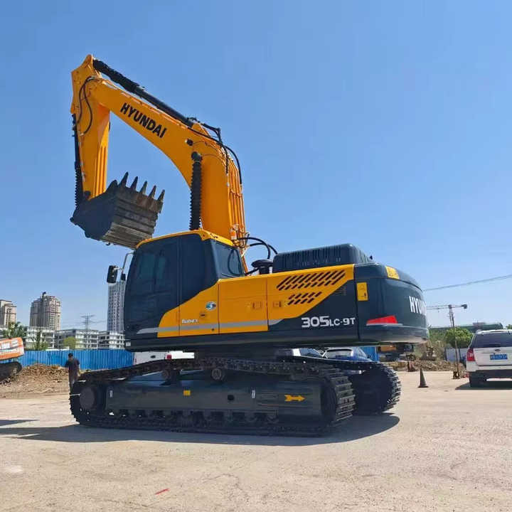 Heavy-Duty Hyundai 305 Excavator for Mining & Construction - Well-Maintained, Warranty Included - Crawler excavator: picture 1 Heavy-Duty Hyundai 305 Excavator for Mining & Construction - Well-Maintained, Warranty Included - Crawler excavator: picture 1