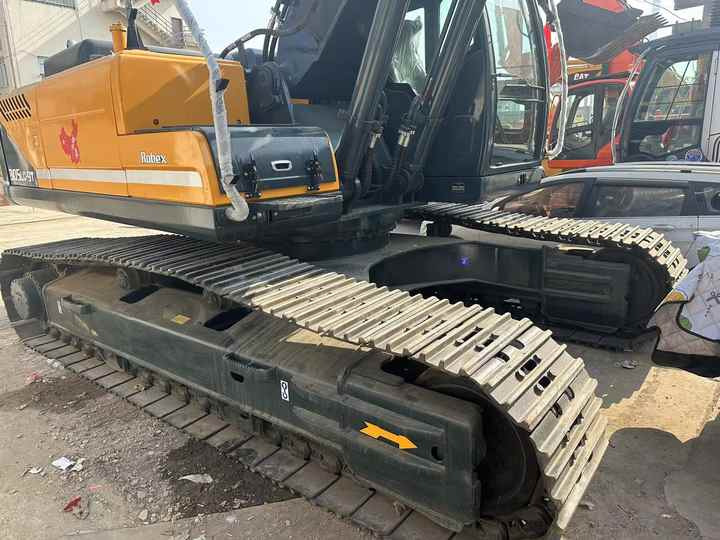 Heavy-Duty Hyundai 305 Excavator for Mining & Construction - Well-Maintained, Warranty Included - Crawler excavator: picture 2 Heavy-Duty Hyundai 305 Excavator for Mining & Construction - Well-Maintained, Warranty Included - Crawler excavator: picture 2
