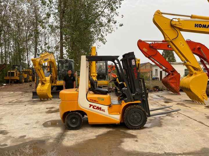 Forklift Japanese Forklifts Telehandler Used TCM Forklift Diesel Forklift 3Ton Pallet Truck [ Copy ]: picture 6