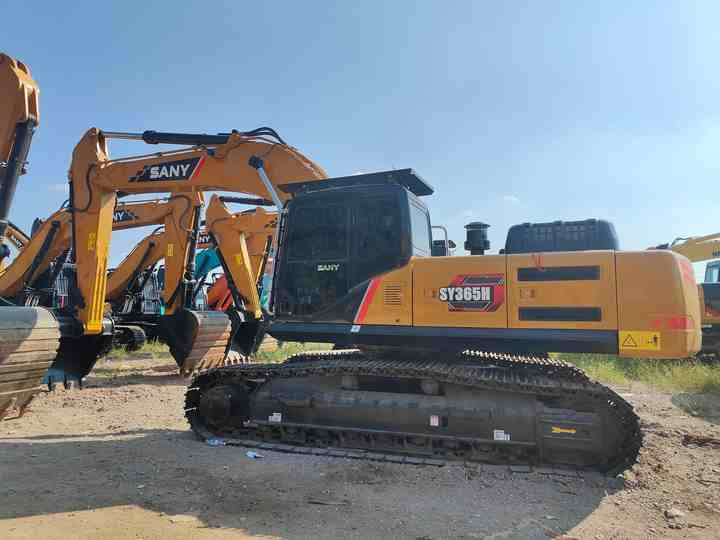 Second-hand SANY 365H Excavator in Excellent Condition Is Sold at a Low Price. 36-ton Used Hydraulic Excavator Is in Stock. - Crawler excavator: picture 3 Second-hand SANY 365H Excavator in Excellent Condition Is Sold at a Low Price. 36-ton Used Hydraulic Excavator Is in Stock. - Crawler excavator: picture 3
