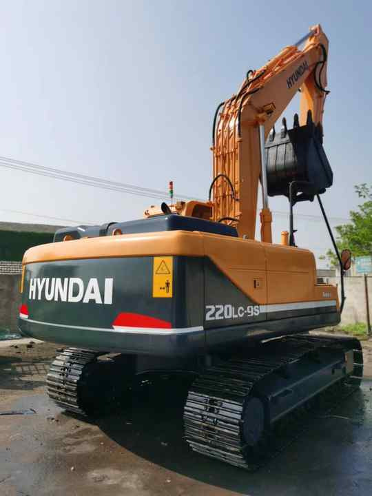 Used HYUNDAI R220-9S New Model Excavator Second Hand Machine Popular Brand Korean hyundai Hydraulic Machinery - Crawler excavator: picture 2 Used HYUNDAI R220-9S New Model Excavator Second Hand Machine Popular Brand Korean hyundai Hydraulic Machinery - Crawler excavator: picture 2