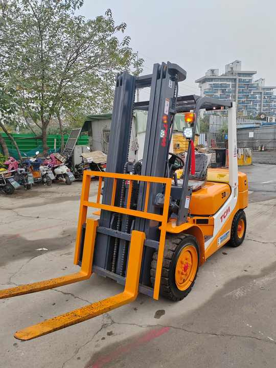 Very Cheap Price 3 Tonne TCM Forklift Run Performance TCM30 Forklift for Sale - Forklift: picture 3 Very Cheap Price 3 Tonne TCM Forklift Run Performance TCM30 Forklift for Sale - Forklift: picture 3