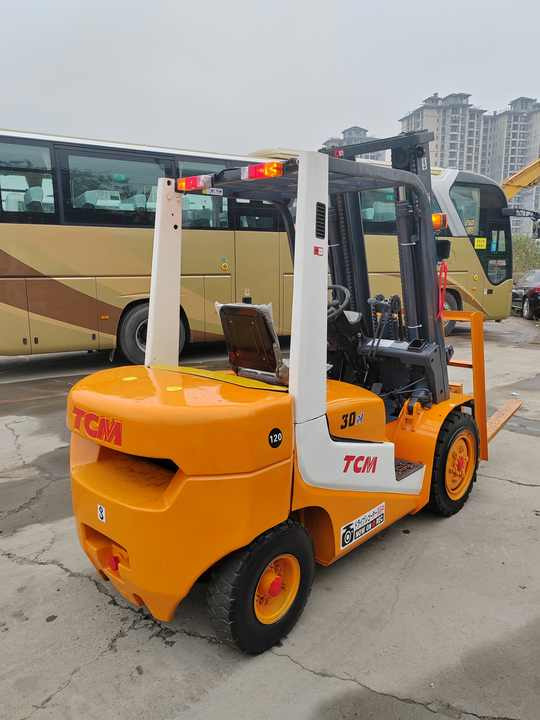 Very Cheap Price 3 Tonne TCM Forklift Run Performance TCM30 Forklift for Sale - Forklift: picture 4 Very Cheap Price 3 Tonne TCM Forklift Run Performance TCM30 Forklift for Sale - Forklift: picture 4