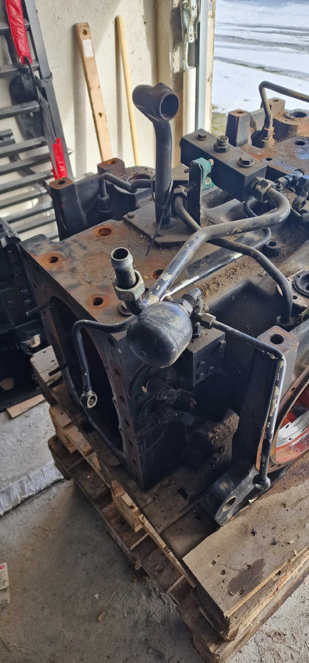 Obudowa tylnego mostu Deutz Fahr Agrotron 0.900.0001.7 - Spare parts for Agricultural machinery: picture 2 Obudowa tylnego mostu Deutz Fahr Agrotron 0.900.0001.7 - Spare parts for Agricultural machinery: picture 2