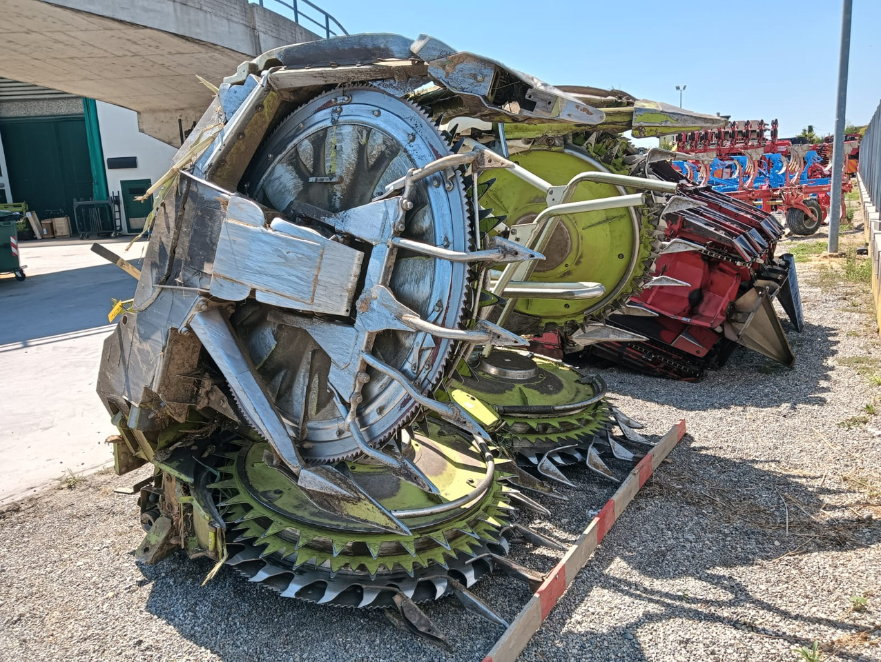 CLAAS ORBIS 600 - Corn header: picture 1 CLAAS ORBIS 600 - Corn header: picture 1