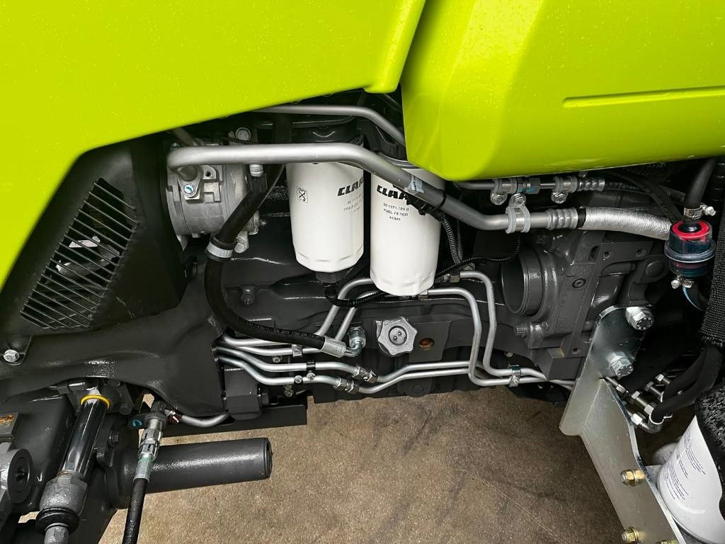 Claas Arion 430 - Farm tractor: picture 4 Claas Arion 430 - Farm tractor: picture 4