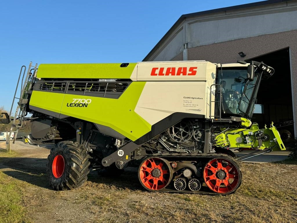 Claas LEXION 7700 TT RISO - Combine harvester: picture 1 Claas LEXION 7700 TT RISO - Combine harvester: picture 1