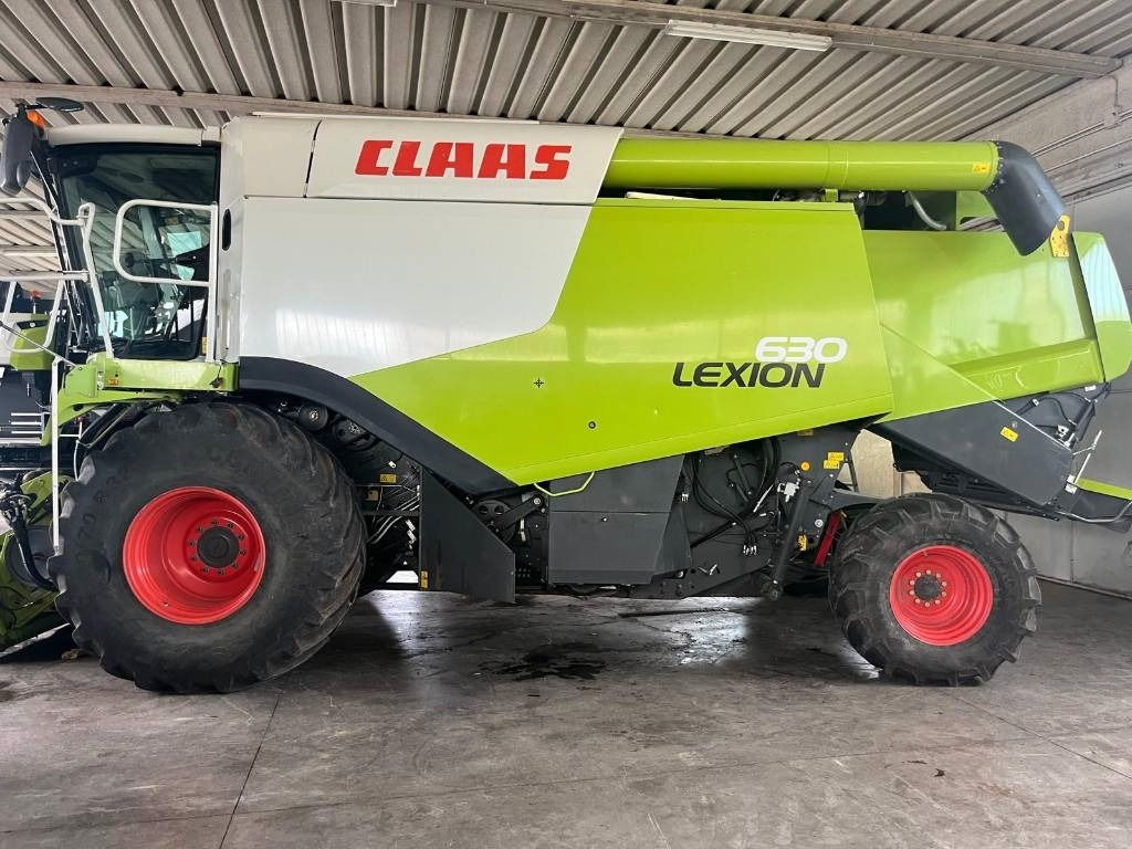 Claas Lexion 630 Montana - Combine harvester: picture 3 Claas Lexion 630 Montana - Combine harvester: picture 3