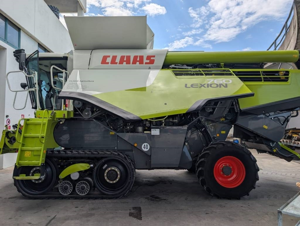 Combine harvester Claas Lexion 760 TT: picture 9