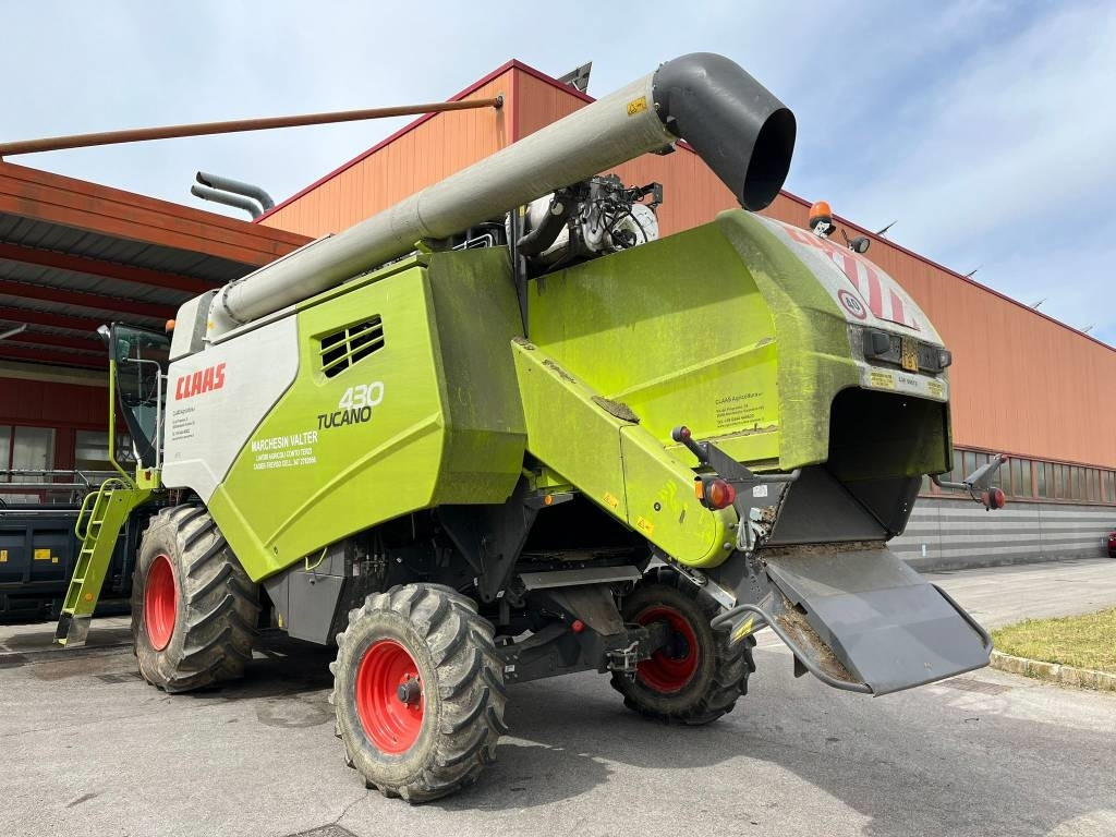 Claas Tucano 430 - Combine harvester: picture 2 Claas Tucano 430 - Combine harvester: picture 2