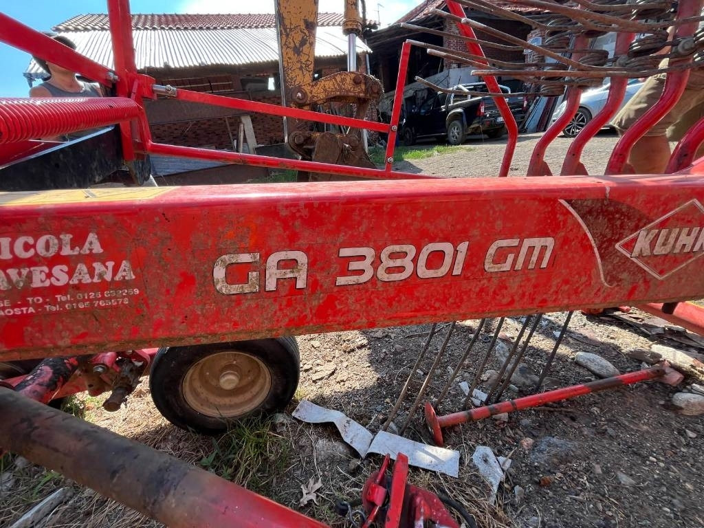 Kuhn GA3801 GM - Tedder/ Rake: picture 4 Kuhn GA3801 GM - Tedder/ Rake: picture 4