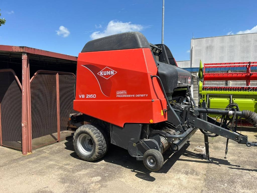 Kuhn VB 2160 - Round baler: picture 1 Kuhn VB 2160 - Round baler: picture 1