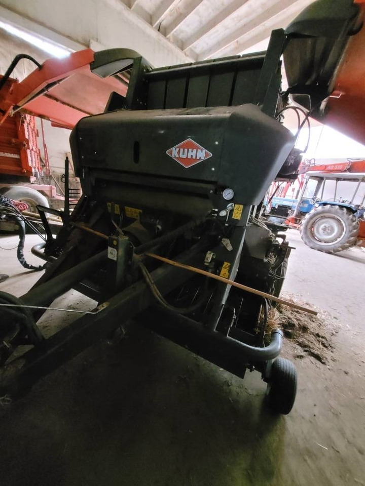 Kuhn VB 2160 - Round baler: picture 4 Kuhn VB 2160 - Round baler: picture 4
