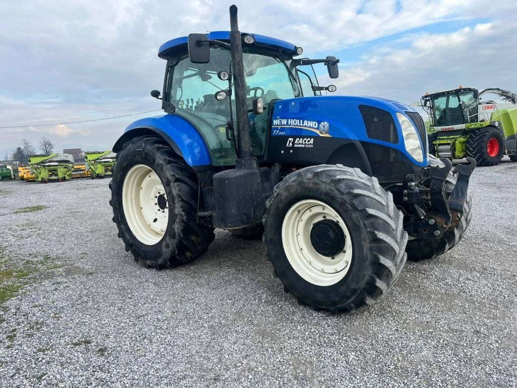 New Holland T 7.200 - Farm tractor: picture 1 New Holland T 7.200 - Farm tractor: picture 1