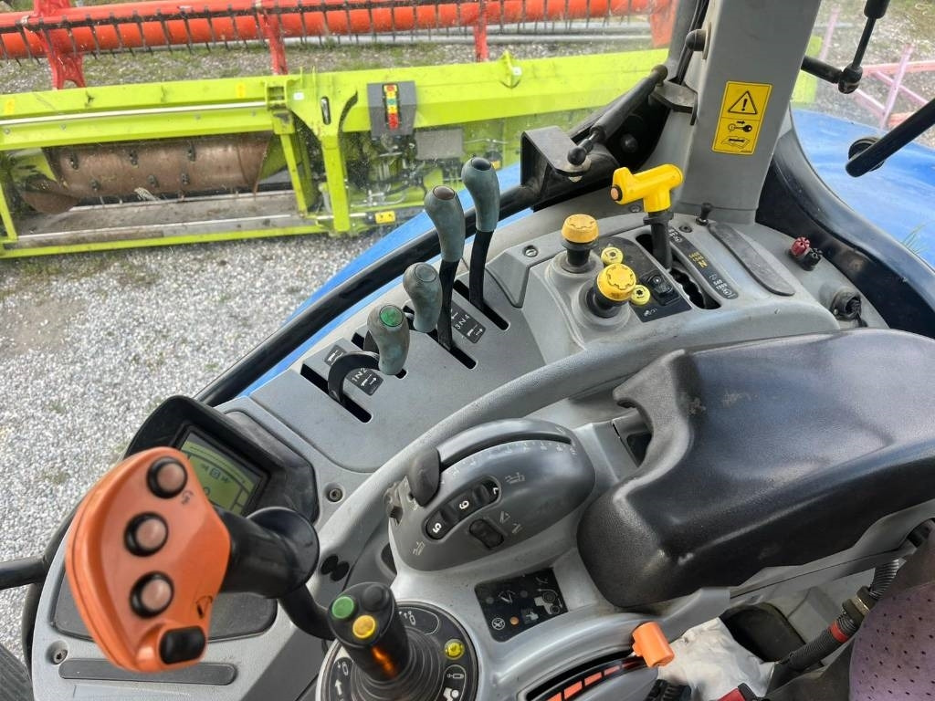 New Holland T 7.200 - Farm tractor: picture 3 New Holland T 7.200 - Farm tractor: picture 3