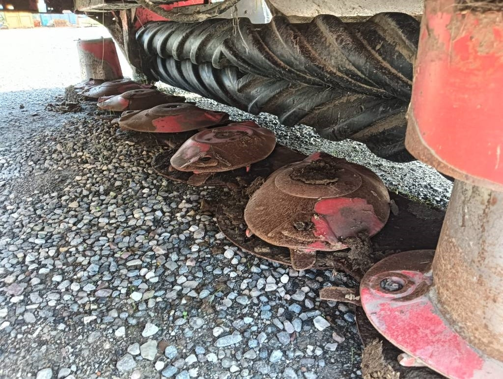 Pöttinger NOVACT X8 - Mower: picture 3 Pöttinger NOVACT X8 - Mower: picture 3