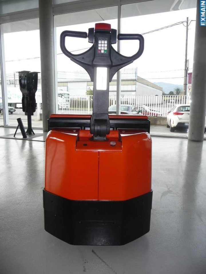BT W 20 - Pallet truck: picture 1 BT W 20 - Pallet truck: picture 1