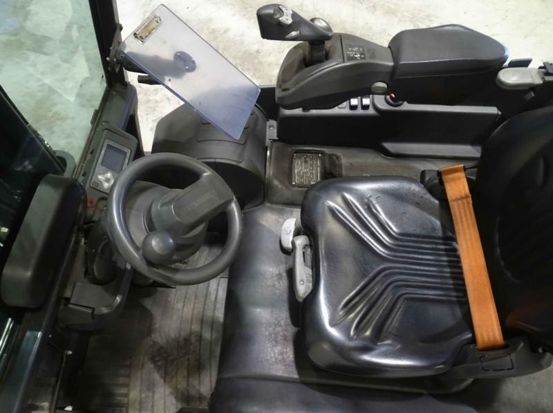 Mitsubishi - Electric forklift: picture 3 Mitsubishi - Electric forklift: picture 3