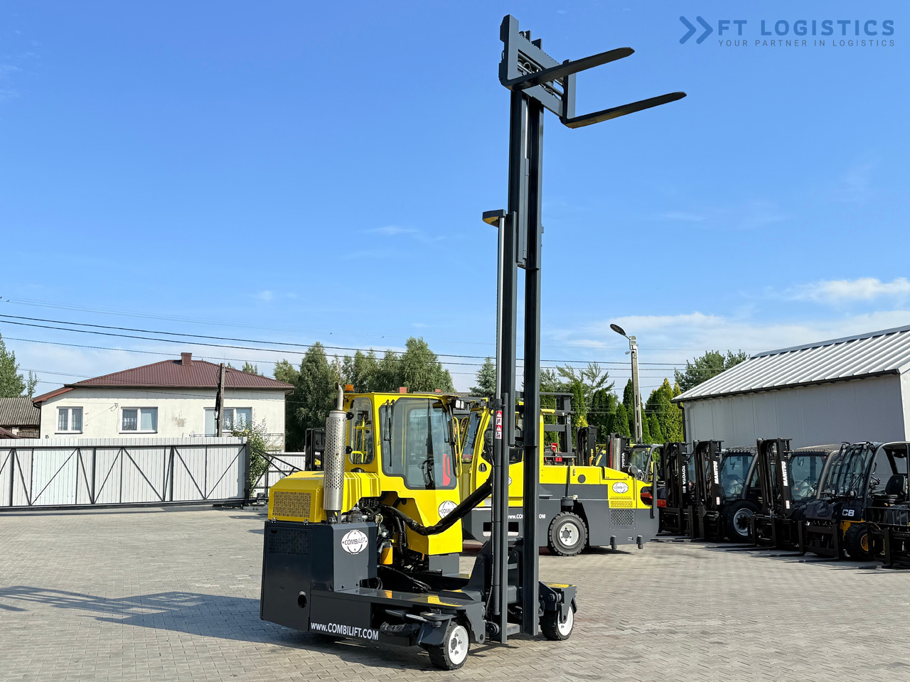 4-way reach truck COMBILIFT C3000 / GAS / TRIPLEX - 4900MM / ONLY 1537 HOURS / FORK POSITIONER / CABIN / LIKE NEW: picture 48