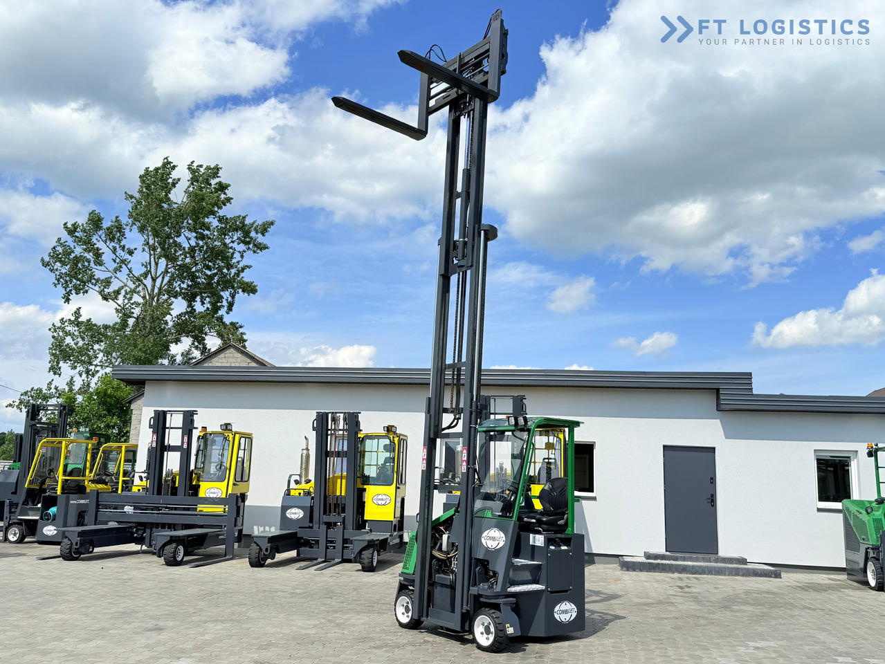 New 4-way reach truck COMBILIFT CB2500 / DIESEL / EXTENDABLE FORKS / TRIPLEX / 5500MM / FREE LIFT / SIDE SHIFT / FORK POSITIONER / LIKE NEW: picture 35