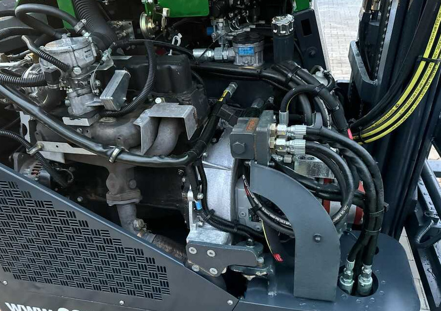 Combilift C2500CB-Triplex 6000mm -Only 4658 hours - 4-way reach truck: picture 5 Combilift C2500CB-Triplex 6000mm -Only 4658 hours - 4-way reach truck: picture 5