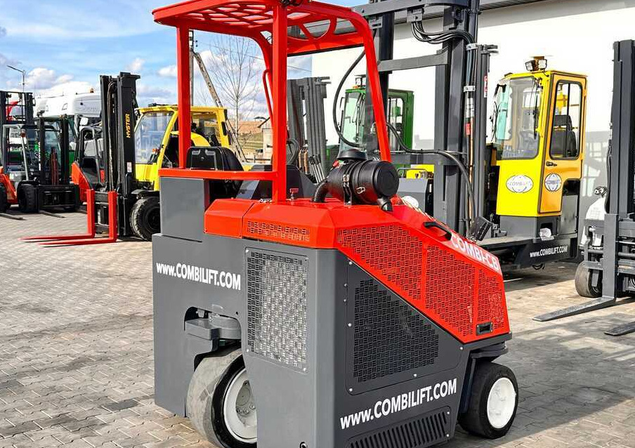 4-way reach truck Combilift C3000CB / LPG / TRIPLEX / 5500MM / FREE LIFT / SIDE SHIFT + FORK POSITIONER / LIKE NEW: picture 19