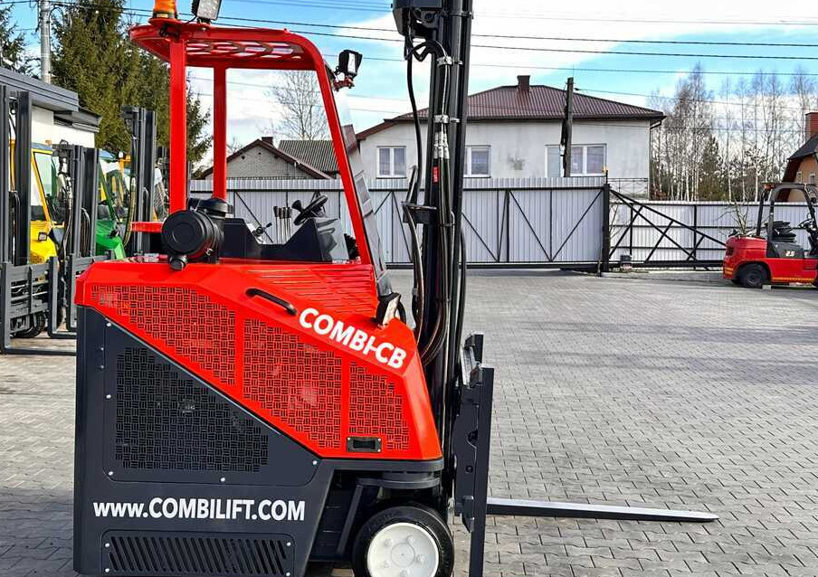 4-way reach truck Combilift C3000CB / LPG / TRIPLEX / 5500MM / FREE LIFT / SIDE SHIFT + FORK POSITIONER / LIKE NEW: picture 31