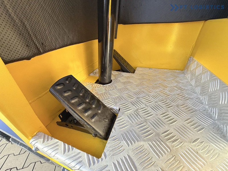 4-way reach truck Combilift C4000 – LPG – DUPLEX 4600mm – FREE LIFT – SIDE SHIFT – EXCELLENT CONDITION Wide selection of four-way and side-loading forklifts: picture 11 4-way reach truck Combilift C4000 – LPG – DUPLEX 4600mm – FREE LIFT – SIDE SHIFT – EXCELLENT CONDITION Wide selection of four-way and side-loading forklifts: picture 11