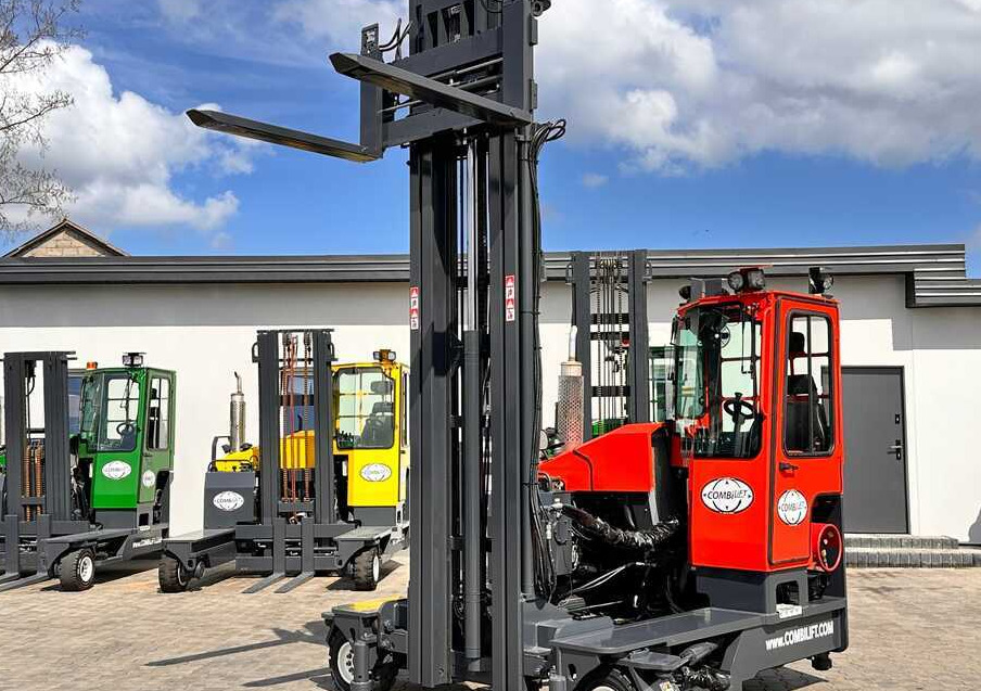 4-way reach truck Combilift C4000 / TRIPLEX / 9300MM / FREE LIFT / FORK POSITIONER / GAS / CABIN / LIKE NEW: picture 26